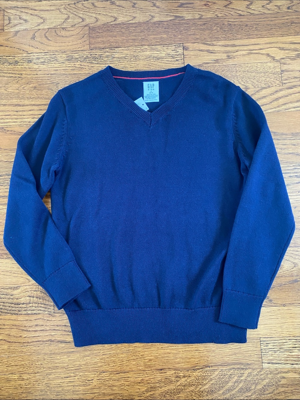 NWT GAP Kids Navy V-Neck Sweater Organic Cotton Size S (6-7)